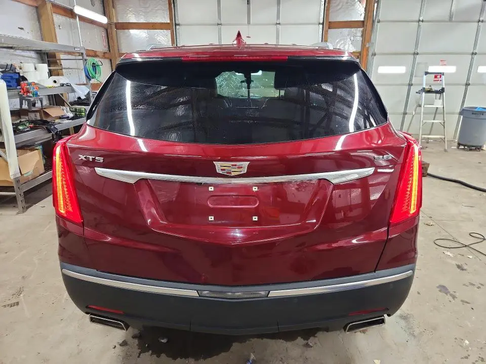 2017 CADILLAC XT5   