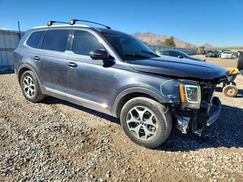 2020 KIA TELLURIDE EX  