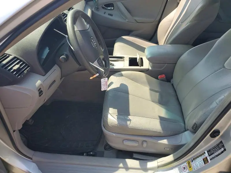 2011 TOYOTA CAMRY LE  