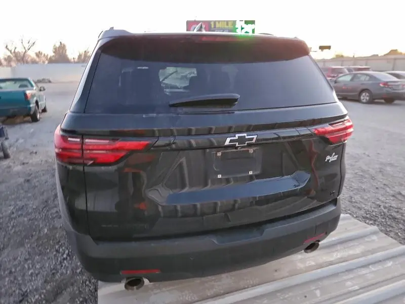 2022 CHEVROLET TRAVERSE LT  