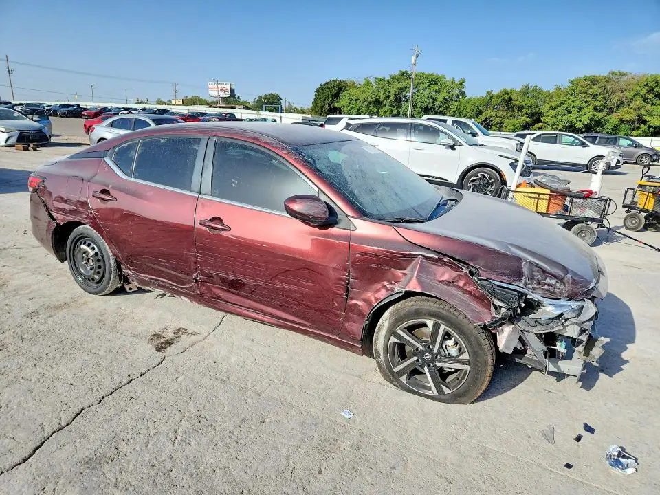 2024 NISSAN SENTRA SV  