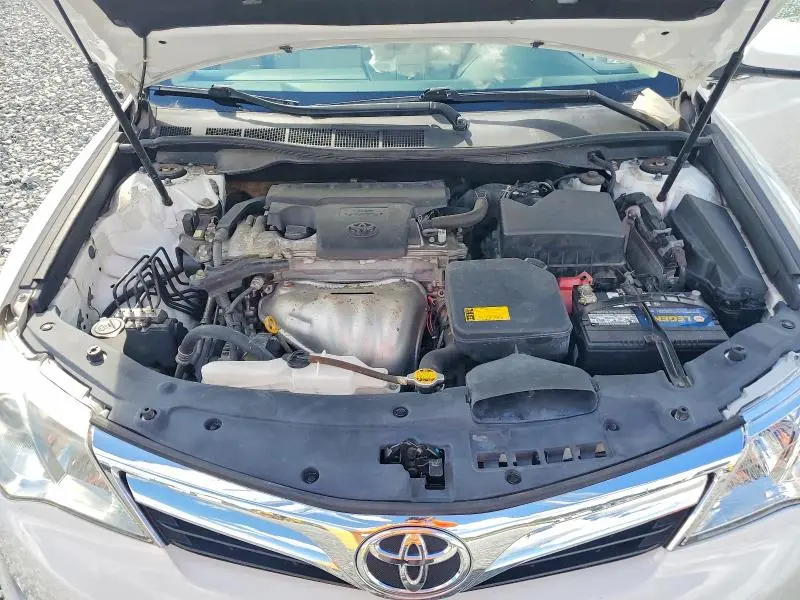 2012 TOYOTA CAMRY XLE  