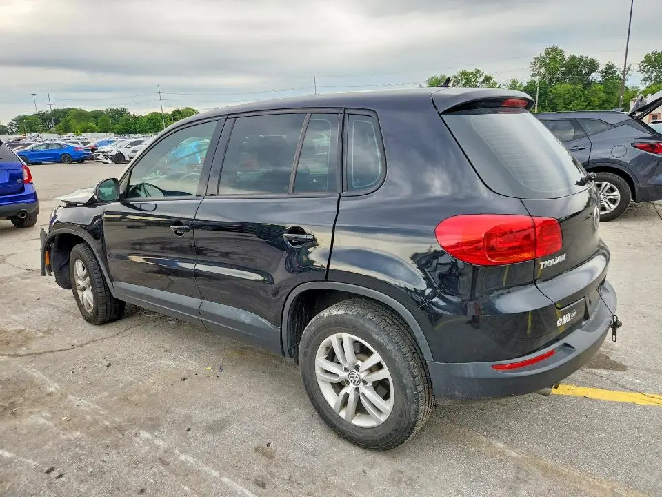 2012 VOLKSWAGEN TIGUAN S  
