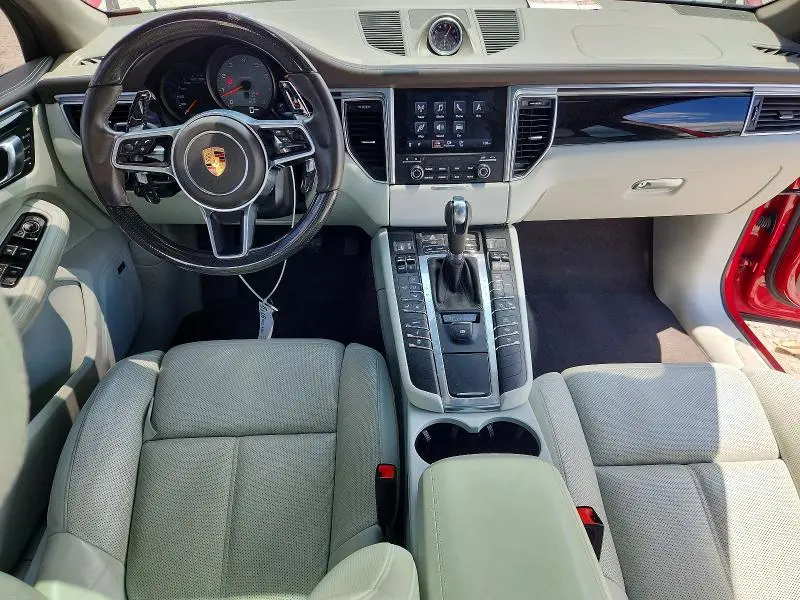 2018 PORSCHE MACAN S  