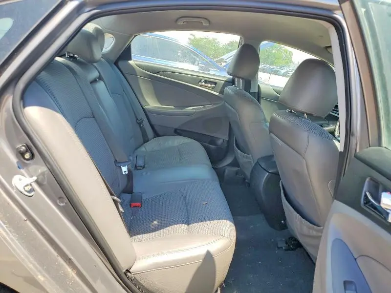 2011 HYUNDAI SONATA SE  
