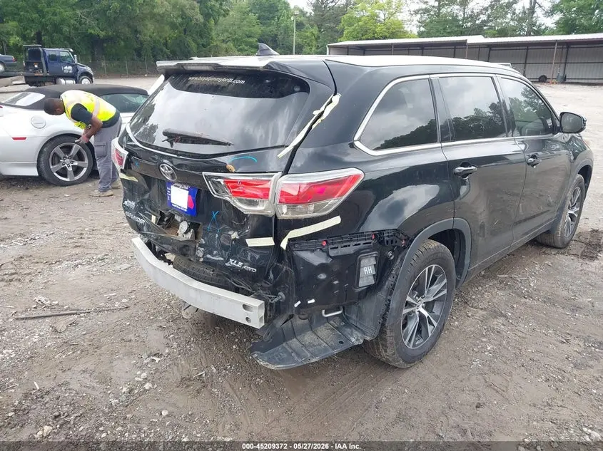2016 TOYOTA HIGHLANDER XLE V6
