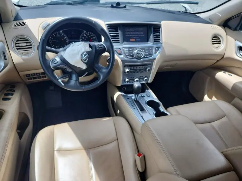 2017 NISSAN PATHFINDER SL  