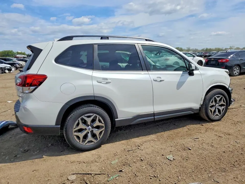 2019 SUBARU FORESTER PREMIUM  