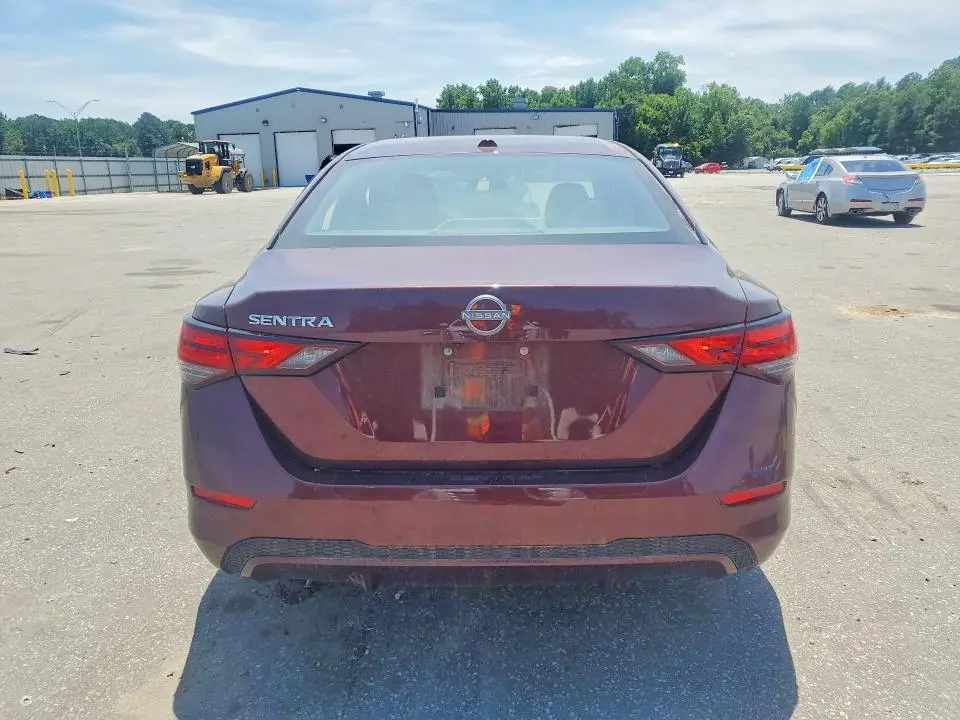 2025 NISSAN SENTRA SV  