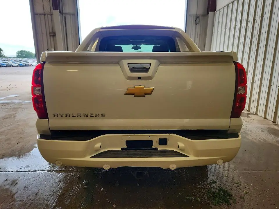 2013 CHEVROLET AVALANCHE LTZ  