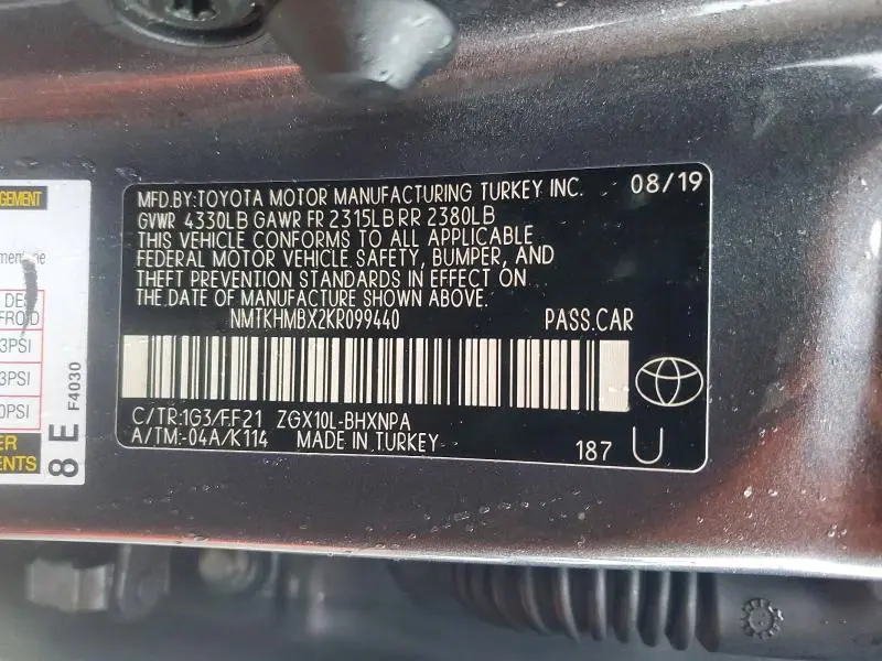 2019 TOYOTA C-HR XLE  
