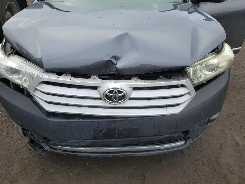 2012 TOYOTA HIGHLANDER   