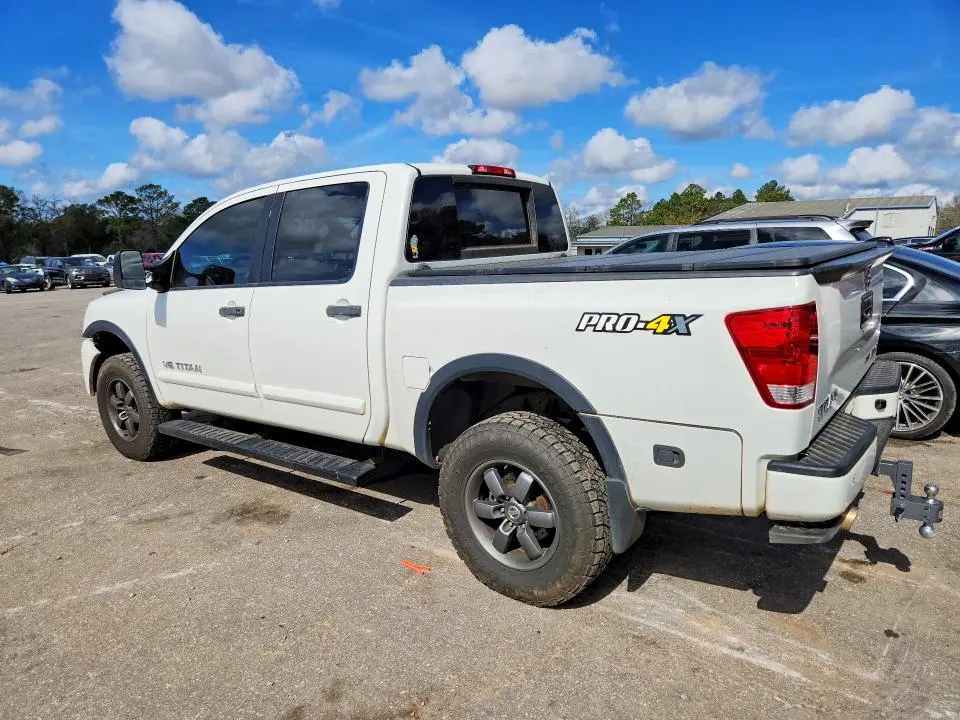 2015 NISSAN TITAN S  