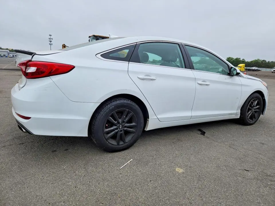 2016 HYUNDAI SONATA SE  