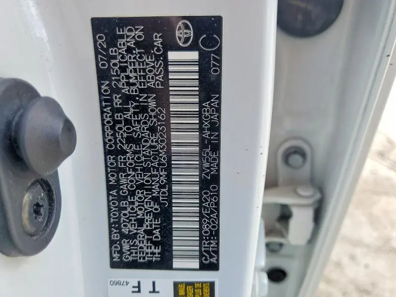 2021 TOYOTA PRIUS XLE AWD-E  