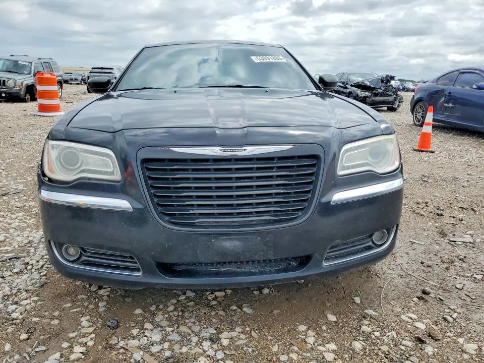 2013 CHRYSLER 300   