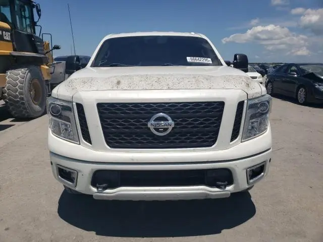 2018 NISSAN TITAN SV  
