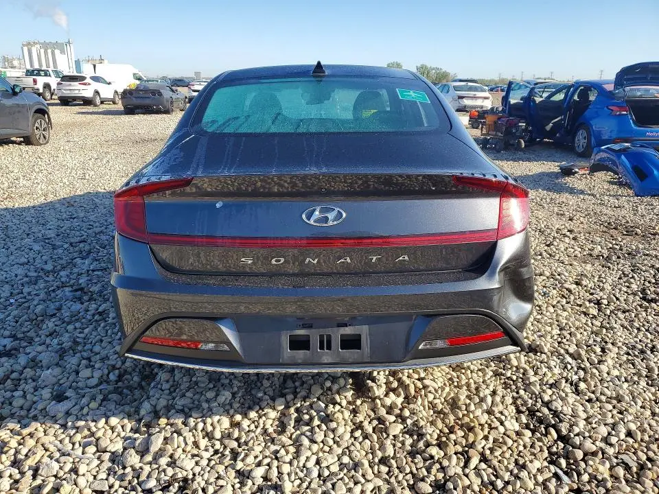 2021 HYUNDAI SONATA SE  