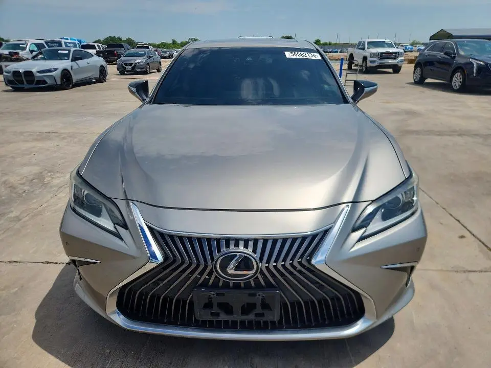 2019 LEXUS ES 350  
