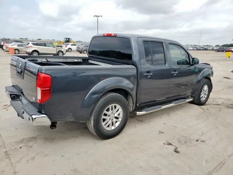 2015 NISSAN FRONTIER S  