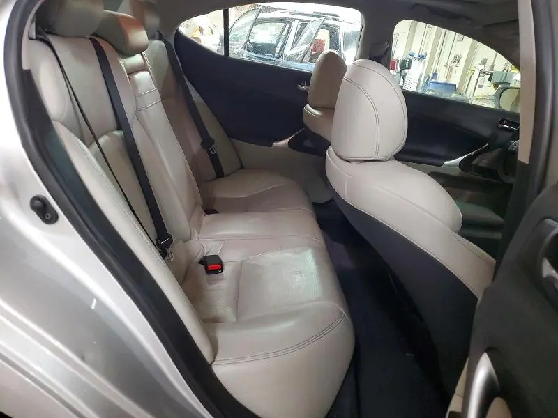 2011 LEXUS IS 250  
