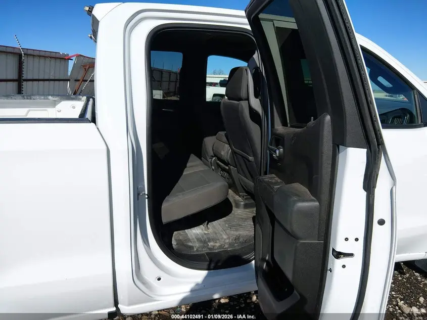 2020 CHEVROLET SILVERADO 1500 4WD  STANDARD BED LT