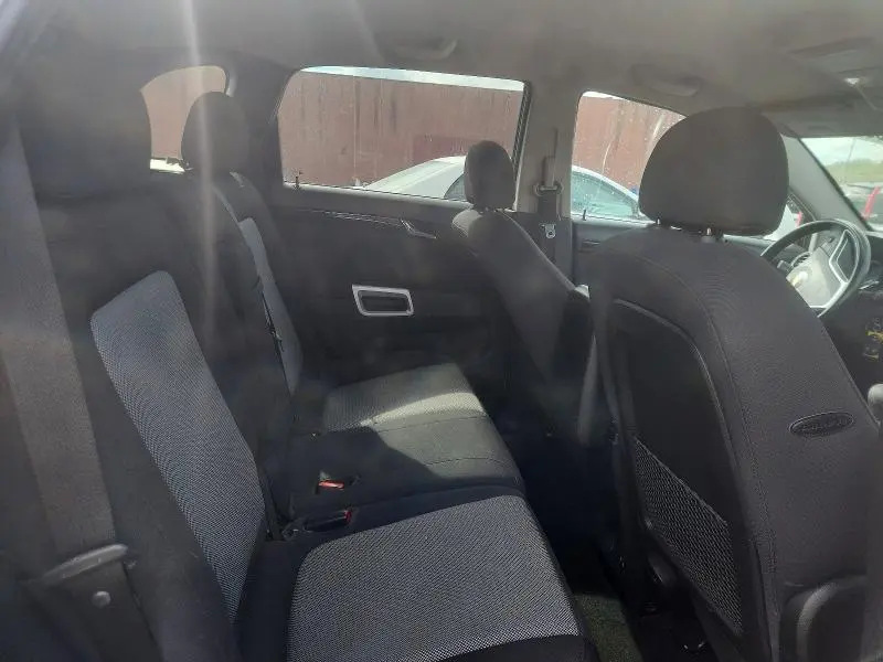 2014 CHEVROLET CAPTIVA LT  