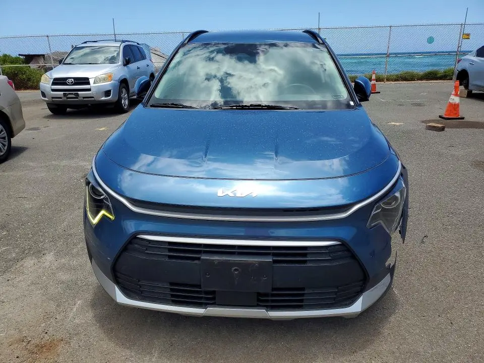 2023 KIA NIRO EX  