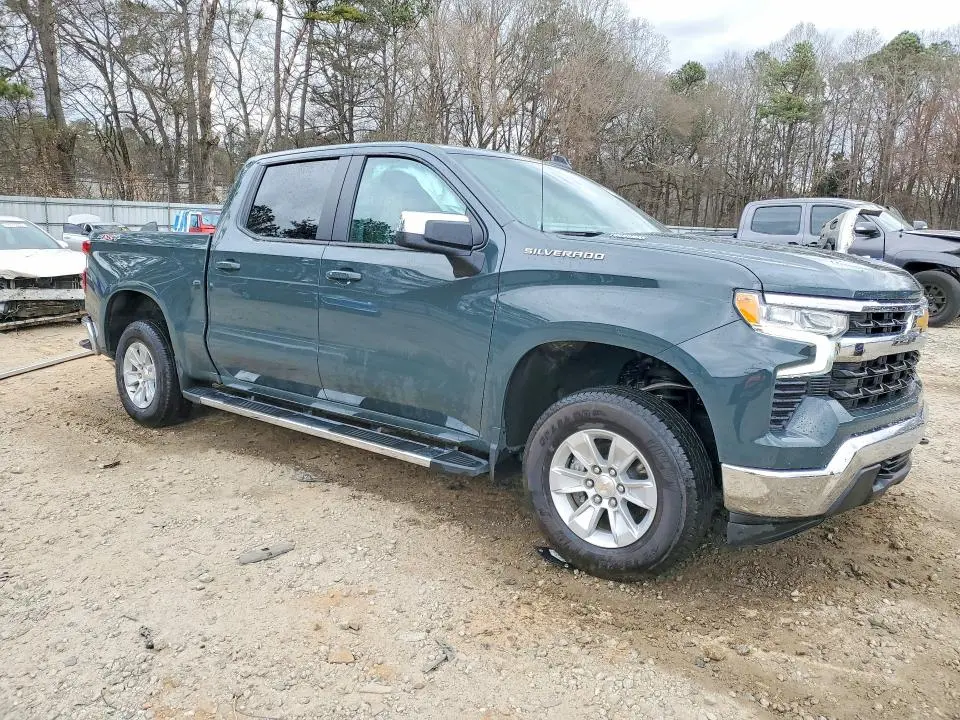 2025 CHEVROLET SILVERADO K1500 LT  