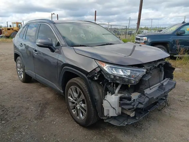 2020 TOYOTA RAV4 XLE PREMIUM  