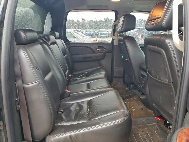 2010 CHEVROLET AVALANCHE LTZ  