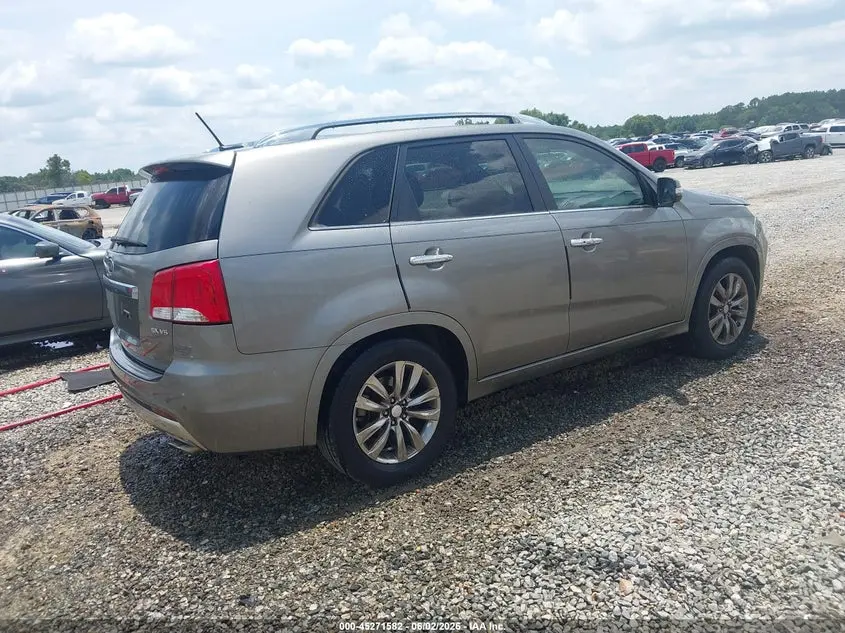 2013 KIA SORENTO SX