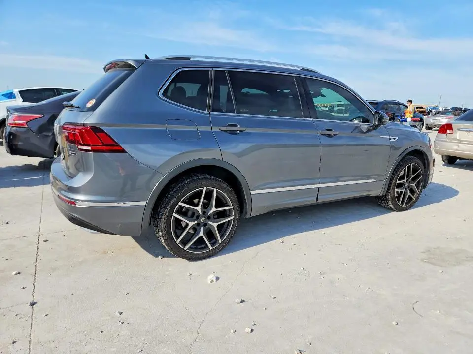 2020 VOLKSWAGEN TIGUAN SEL PREMIUM R-LINE  
