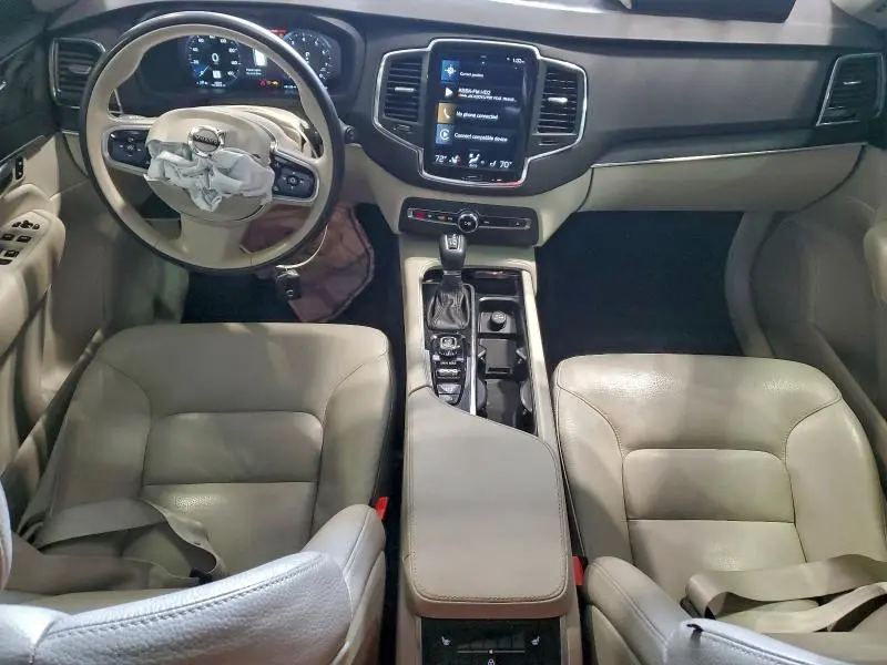 2020 VOLVO XC90 T6 MOMENTUM  