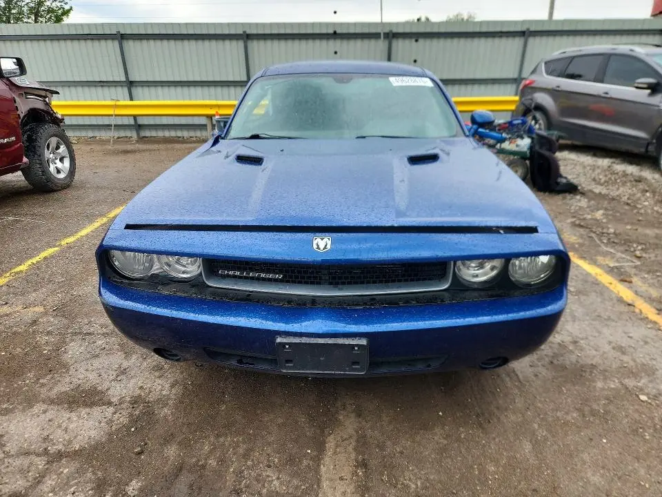2010 DODGE CHALLENGER SE  
