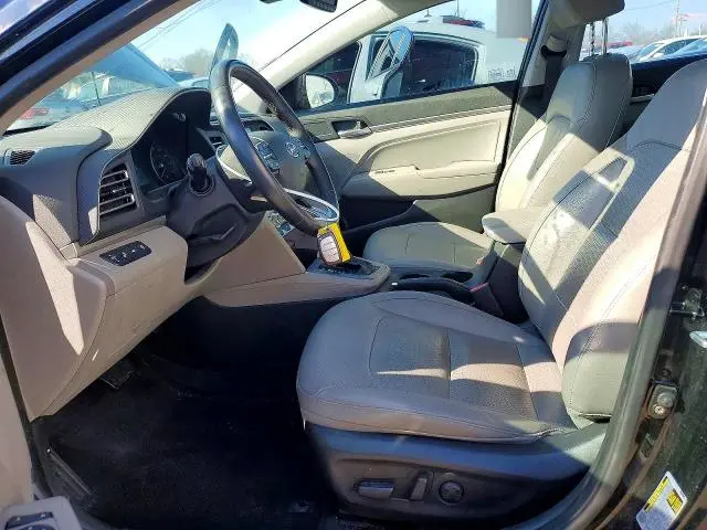2019 HYUNDAI ELANTRA SEL  