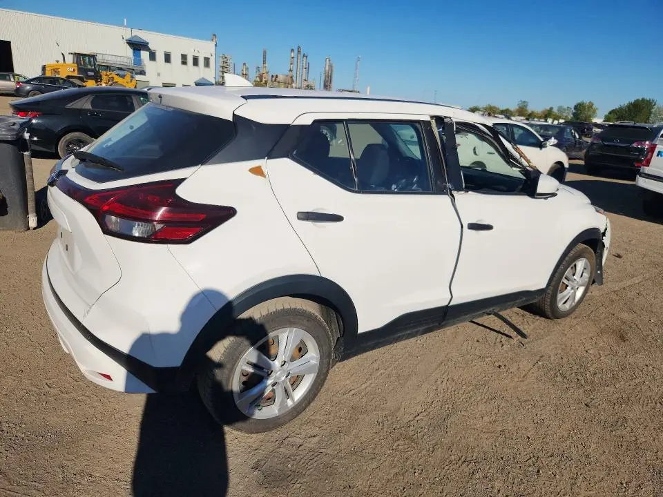 2021 NISSAN KICKS S  