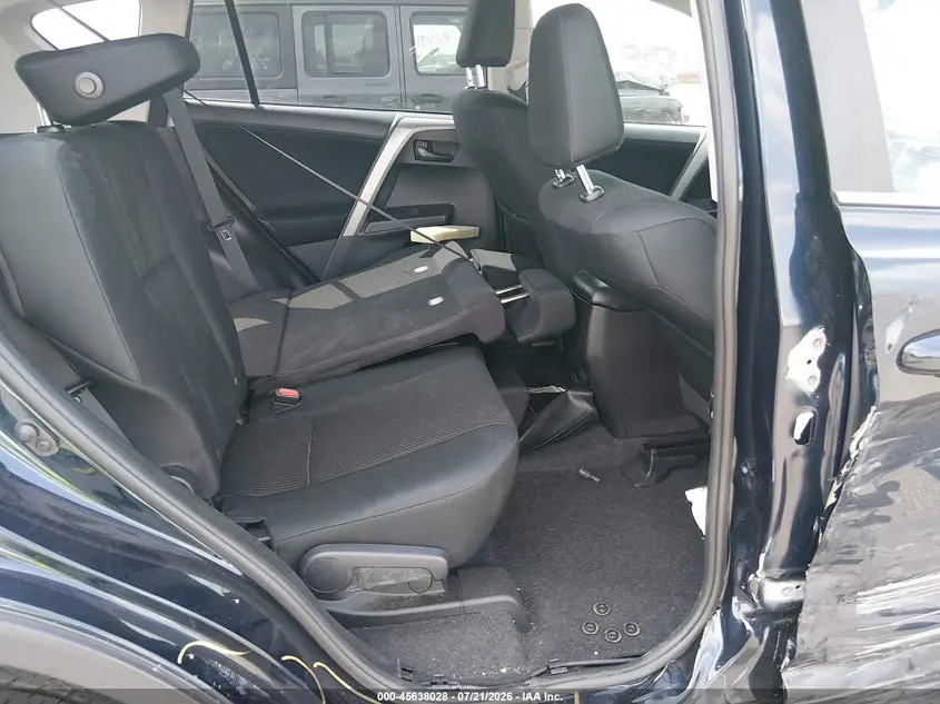 2017 TOYOTA RAV4 LE