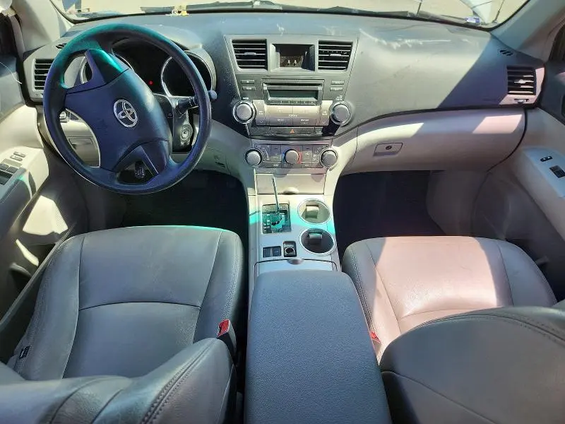 2012 TOYOTA HIGHLANDER BASE  