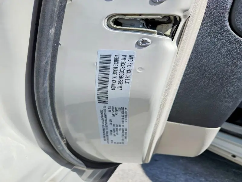 2021 CHRYSLER PACIFICA LIMITED  