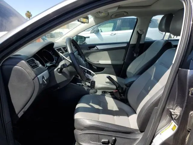 2016 VOLKSWAGEN JETTA HYBRID  