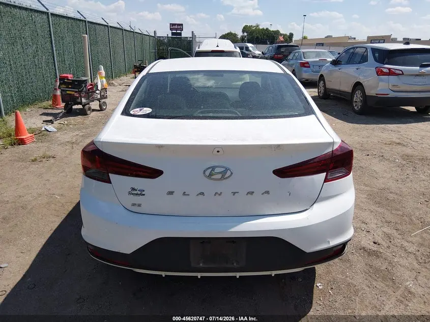 2019 HYUNDAI ELANTRA SE