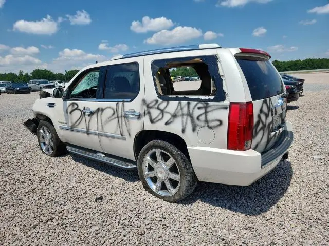 2013 CADILLAC ESCALADE LUXURY  