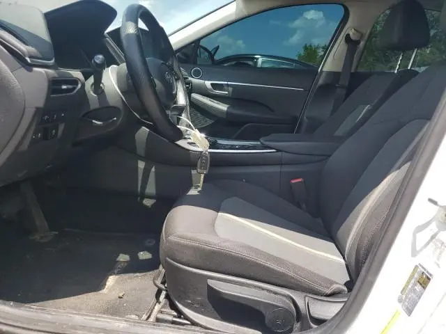 2020 HYUNDAI SONATA SE  