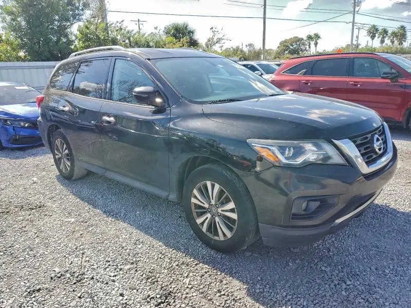 2020 NISSAN PATHFINDER SV  