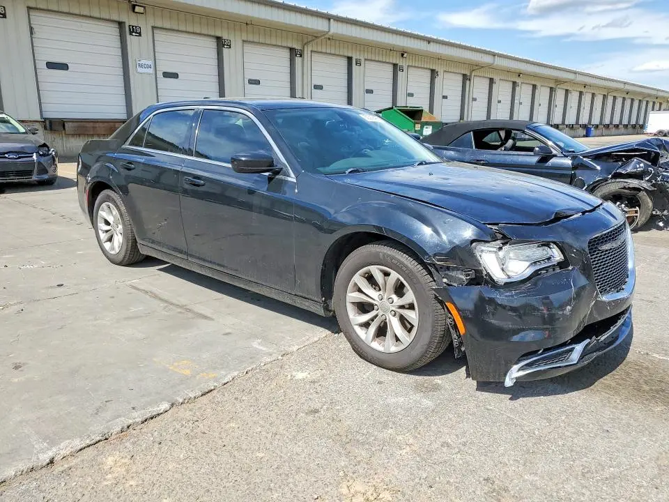 2015 CHRYSLER 300 LIMITED  