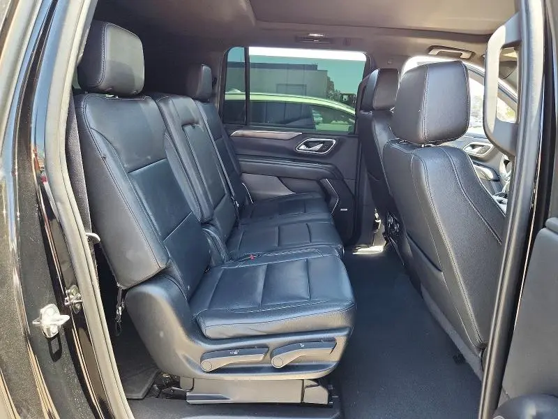 2023 CHEVROLET SUBURBAN C1500 LT  