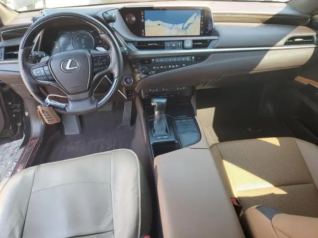 2019 LEXUS ES 300H  