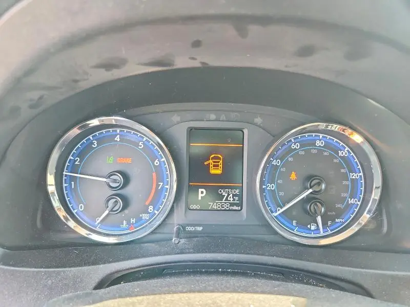 2019 TOYOTA COROLLA LE  