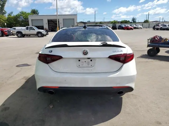 2018 ALFA ROMEO GIULIA TI  